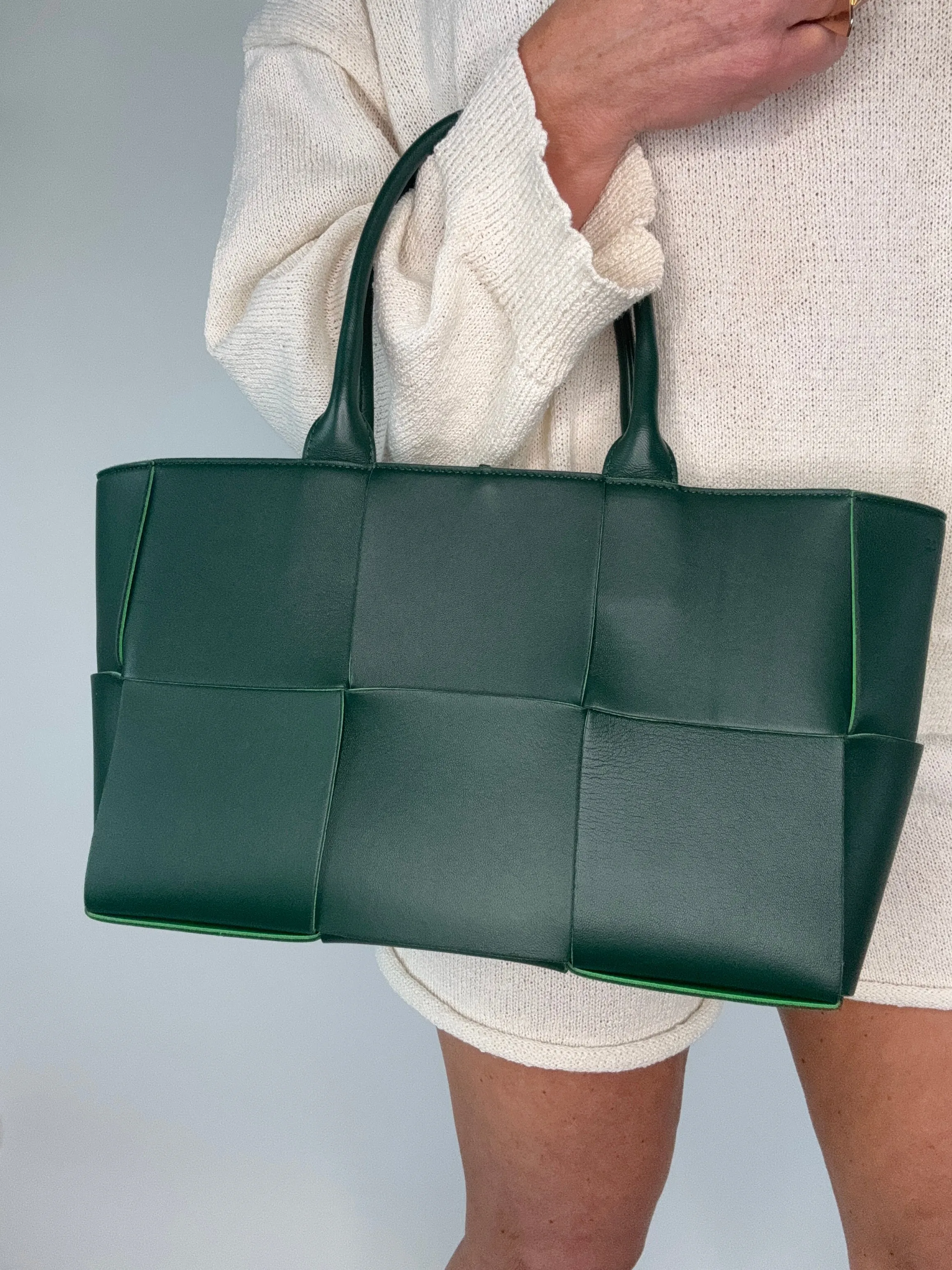 Bottega Veneta Small Green Arco Bag With Pouch