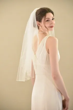 Classic Cut Elbow Veil with Pencil Edge