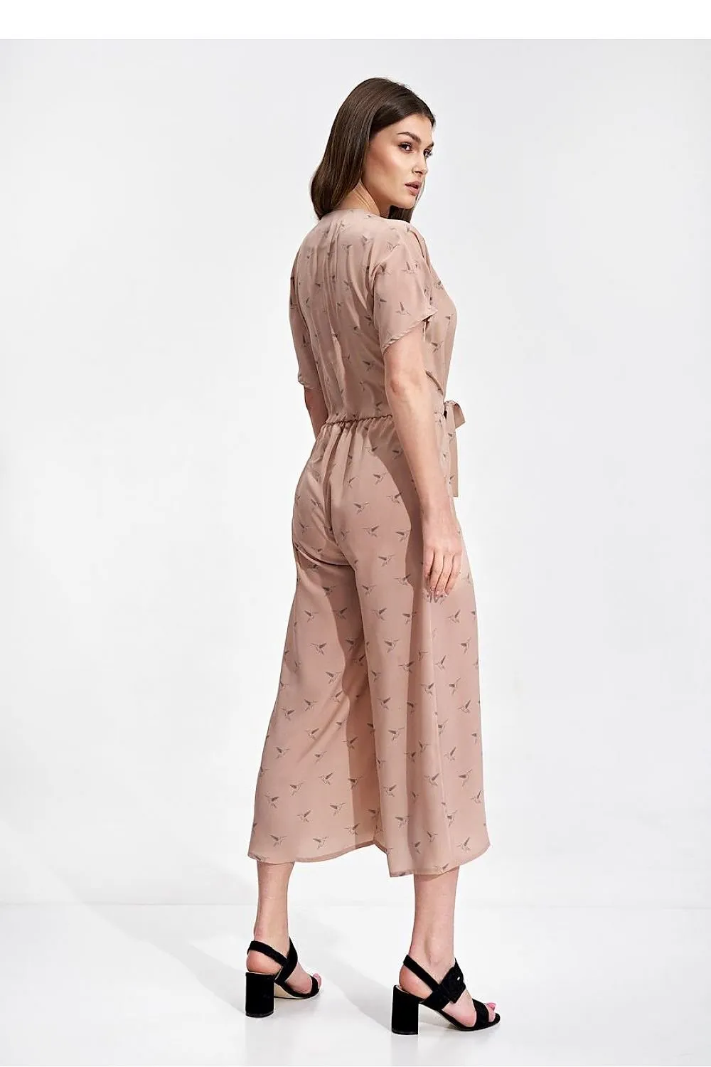 Elegant Kimono Sleeve Jumpsuit with Stylish Waist Detail