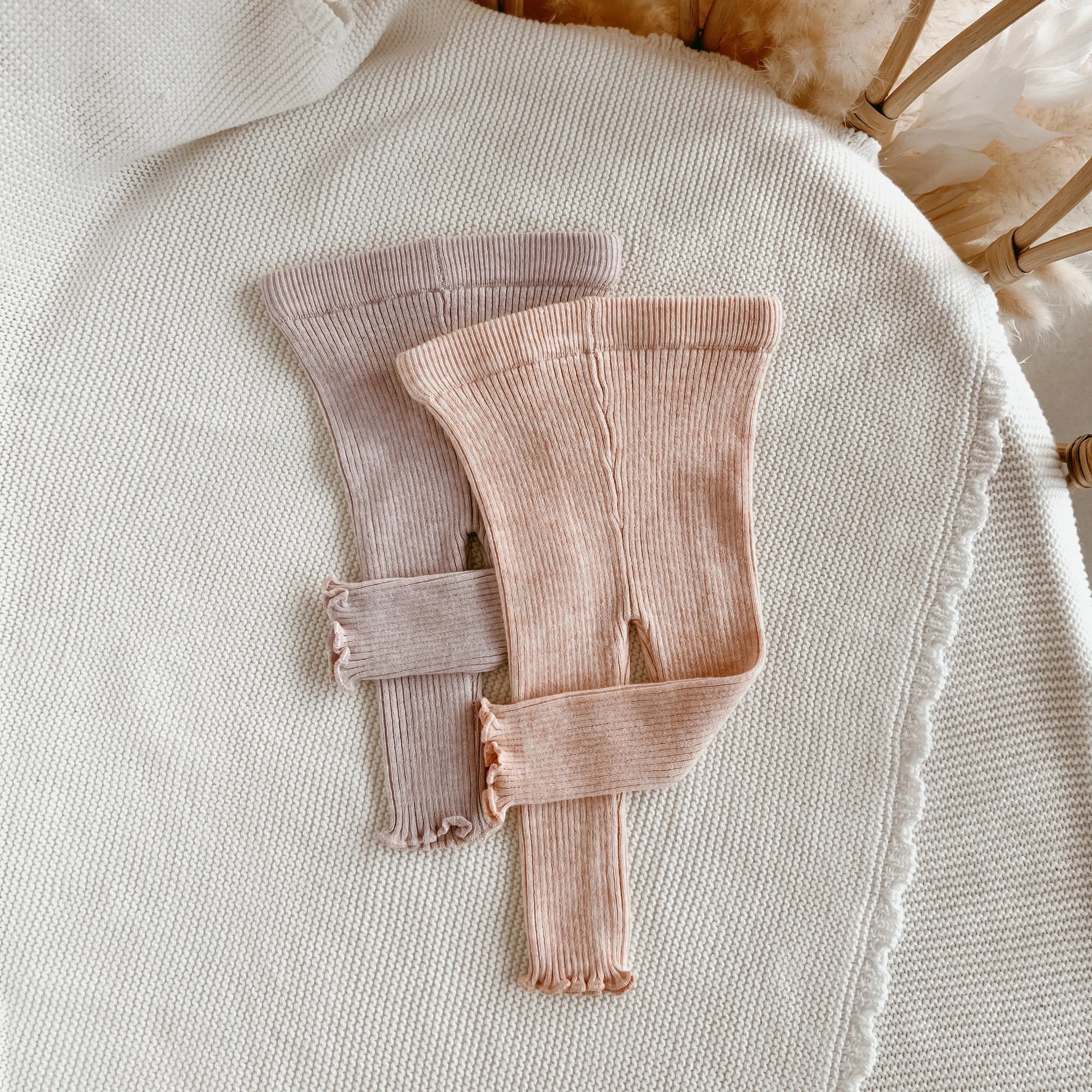 Frill Ribbed Knit Leggings - Lavender