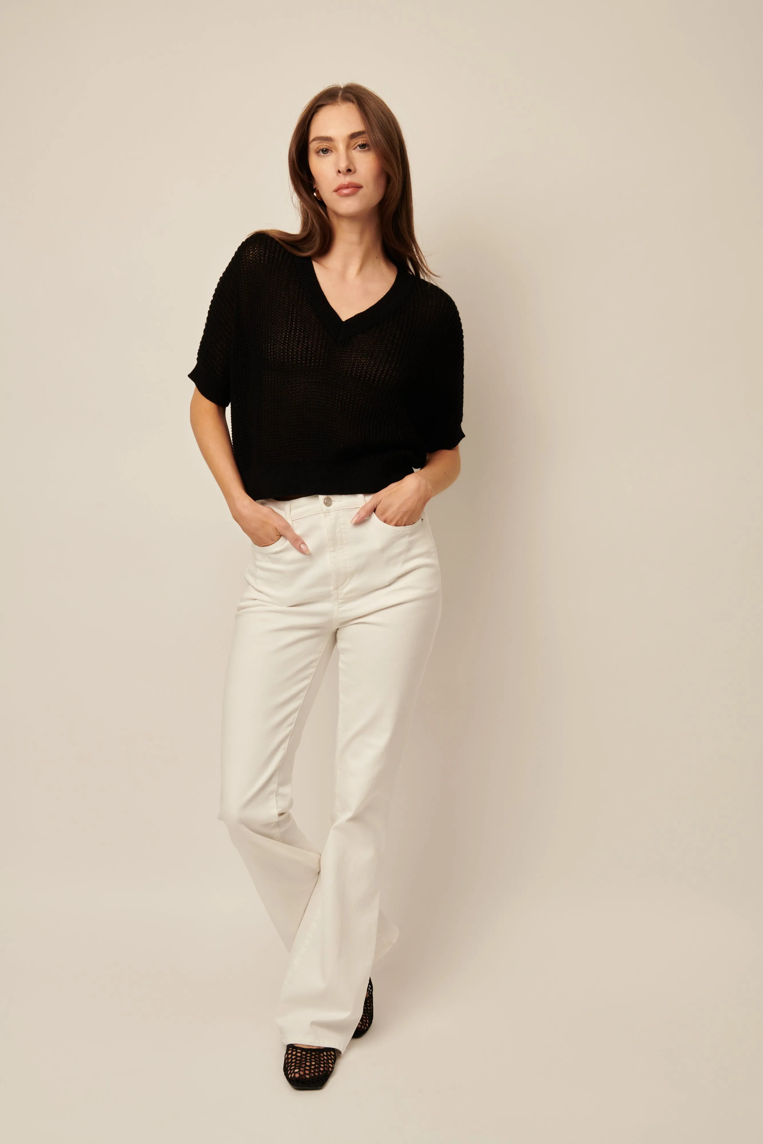 Piper Short Sleeve Knit V-Neck Pullover