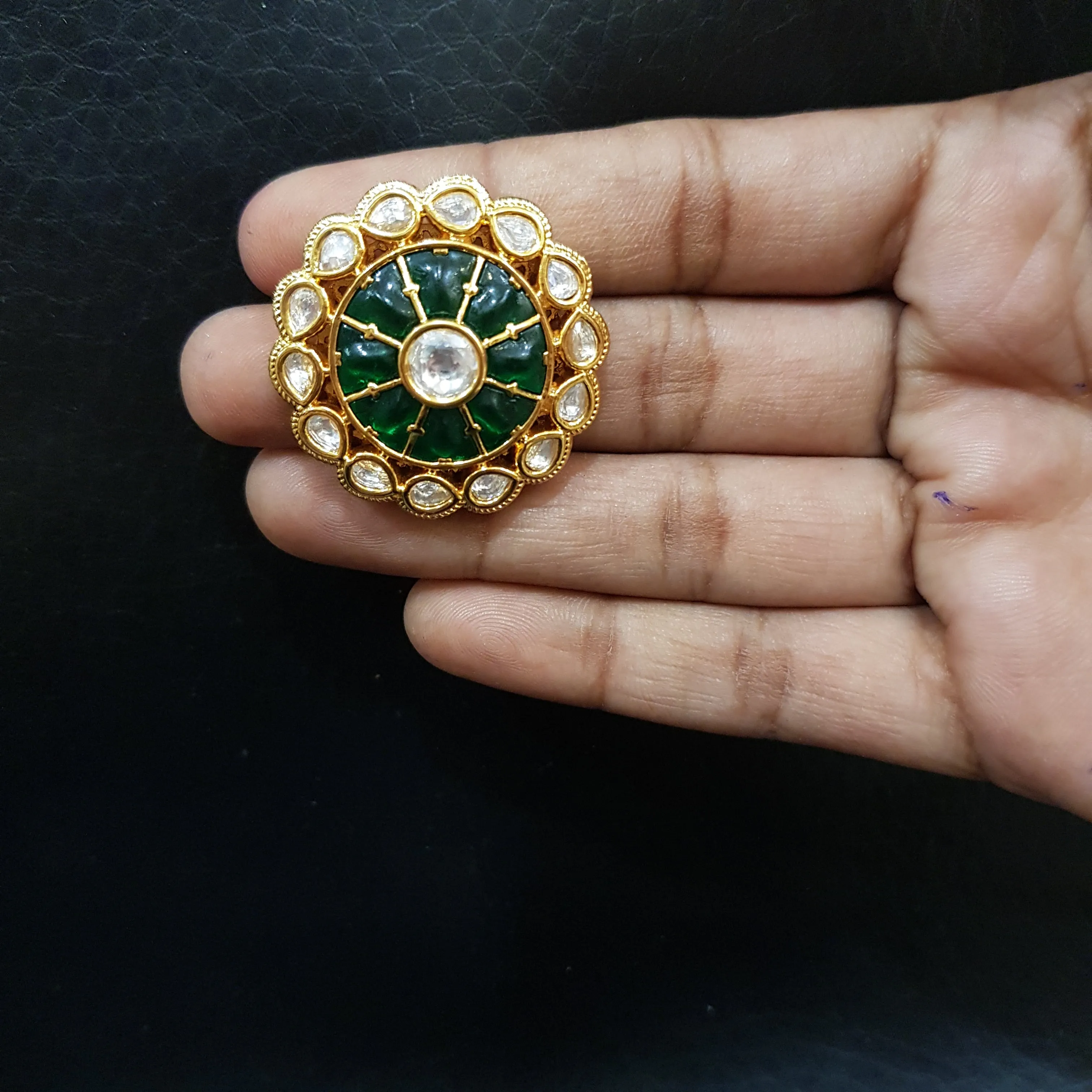 Trendy Kundan Tops/Studs 12180-8480