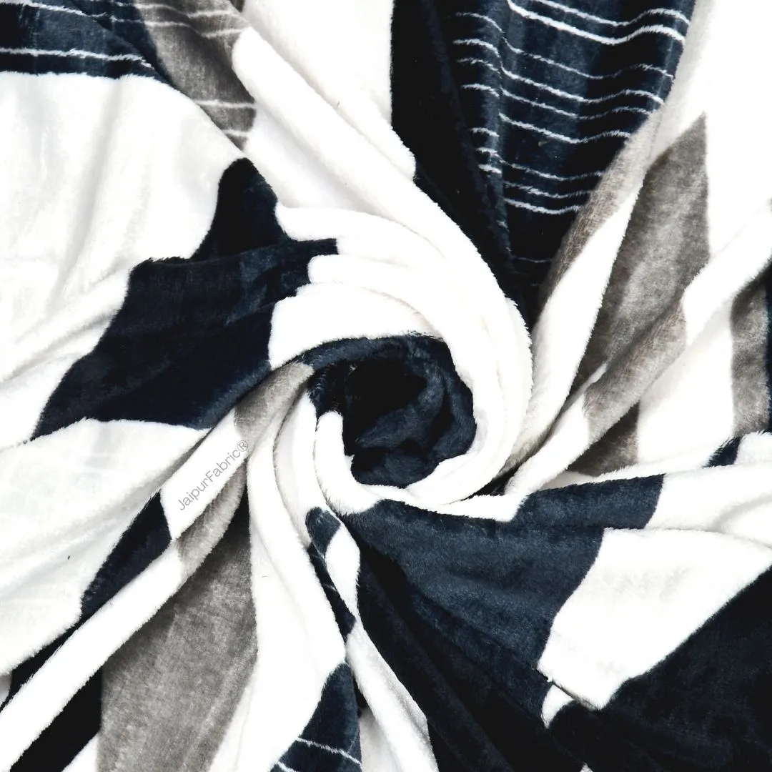 Winter Vibes Geometric Black and White Woolen Double Bedsheet